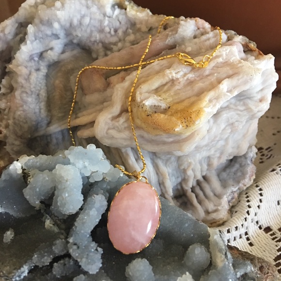 β¬οΈπ©ΈRose Quartz Pendantπ©Έ - Picture 3 of 8